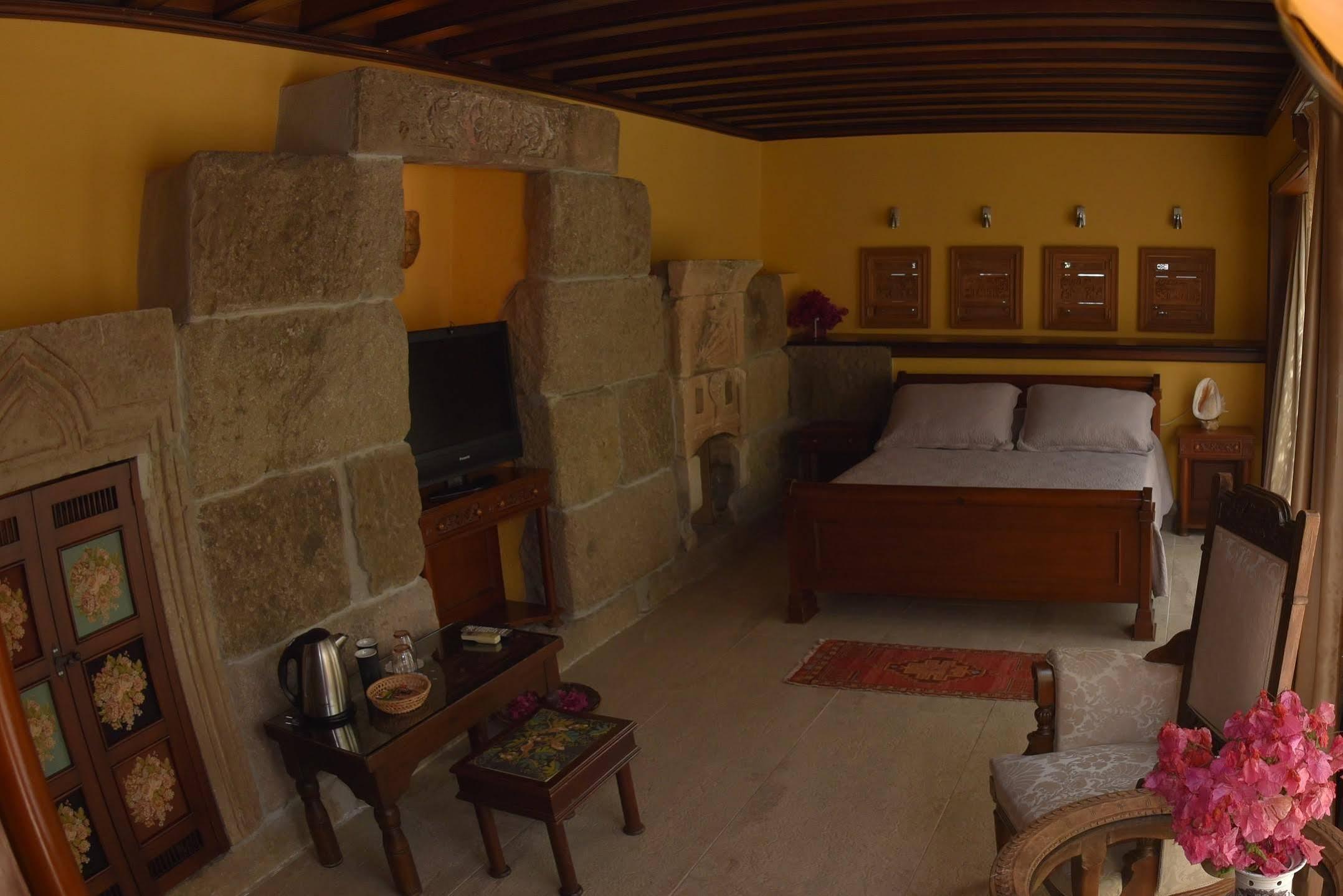 Konacik Villa Oliva Butik Hotel מראה חיצוני תמונה